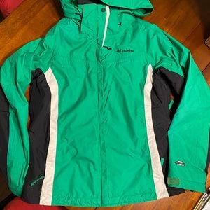 **Sold**Women’s Columbia Interchange jacket